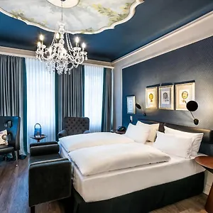 Wuerzburger Hof **** Hotel